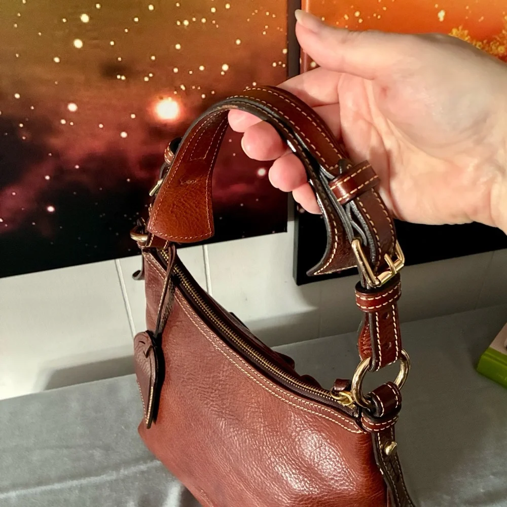 Dooney & Bourke Florentine Leather Shoulderbag - Picture 3 of 12
